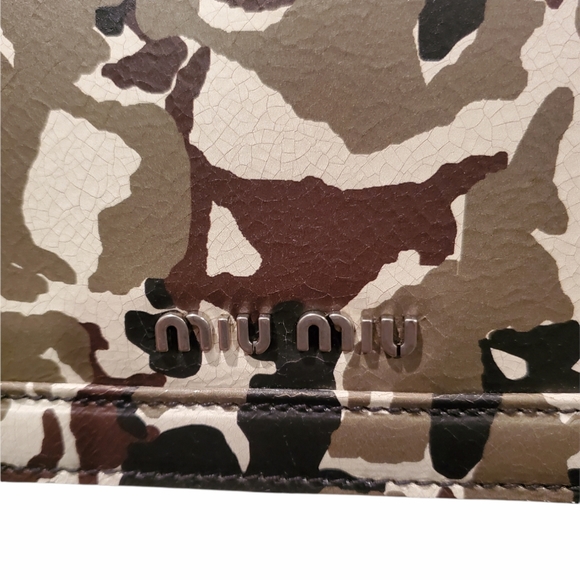 Authentic Miu Miu Craquele St camo Crossbody - Picture 16 of 16